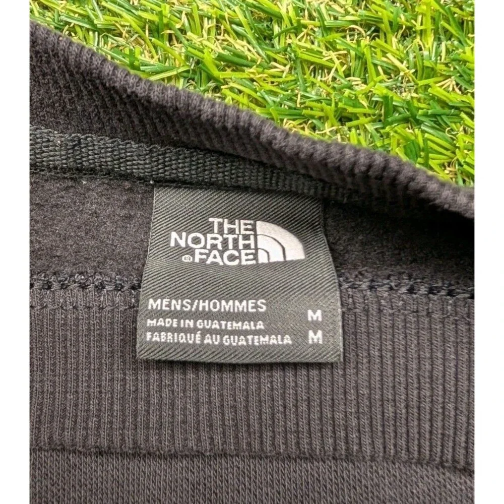 The North Face Men’s M Black Crewneck Sweatshirt Embroidered Logo Pullover